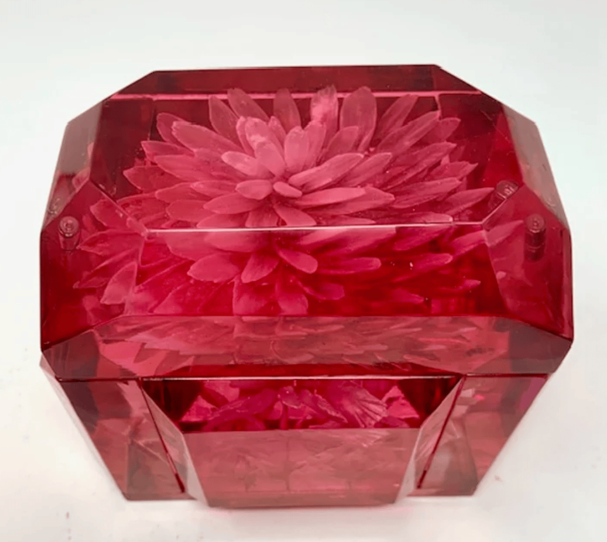 Image of Mini Victorians- Pink with Dogwood Flowers or Pink Chrysanthemums