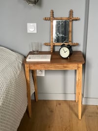 Image 4 of Petite table en bois ancienne 