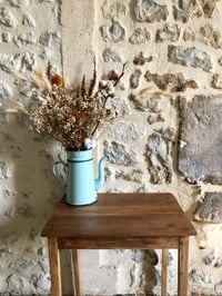 Image 2 of Petite table en bois ancienne 
