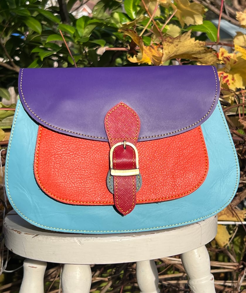 Image of Medium Saddle #48A3