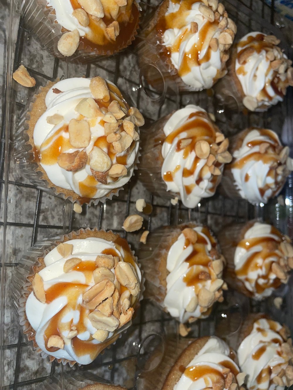 Image of Caramel apple cupcakes
