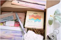 Image 4 of Cozy Gift Box | Happy Tide