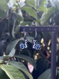 Image 4 of Snearrings