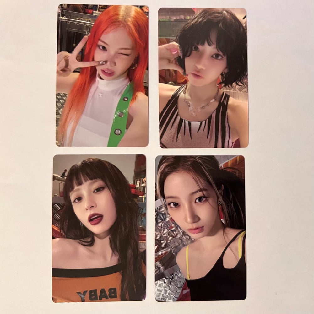 Image of LE SSERAFIM ‘Spaghetti’ Weverse Shop POB Photocard’s