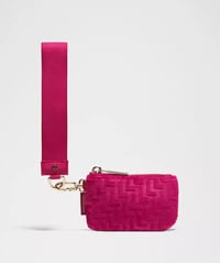 Image 3 of LULULEMON - Bracelet à double pochette  Velours monogramme 