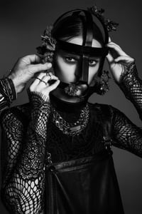 MONOGURUI sweater: (HACHIBUSHU)