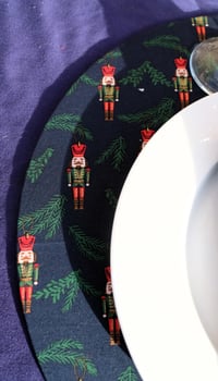 Image 4 of Set de table interchangeable casse noisette