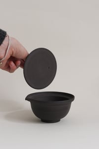 Image 2 of shiboridashi in black