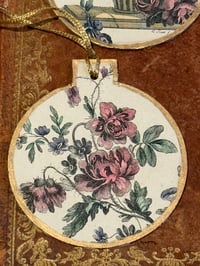 Image 3 of 6 boules de Noël planches XIX ème 