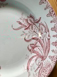 Image 6 of Assiettes Iris en terre de fer 