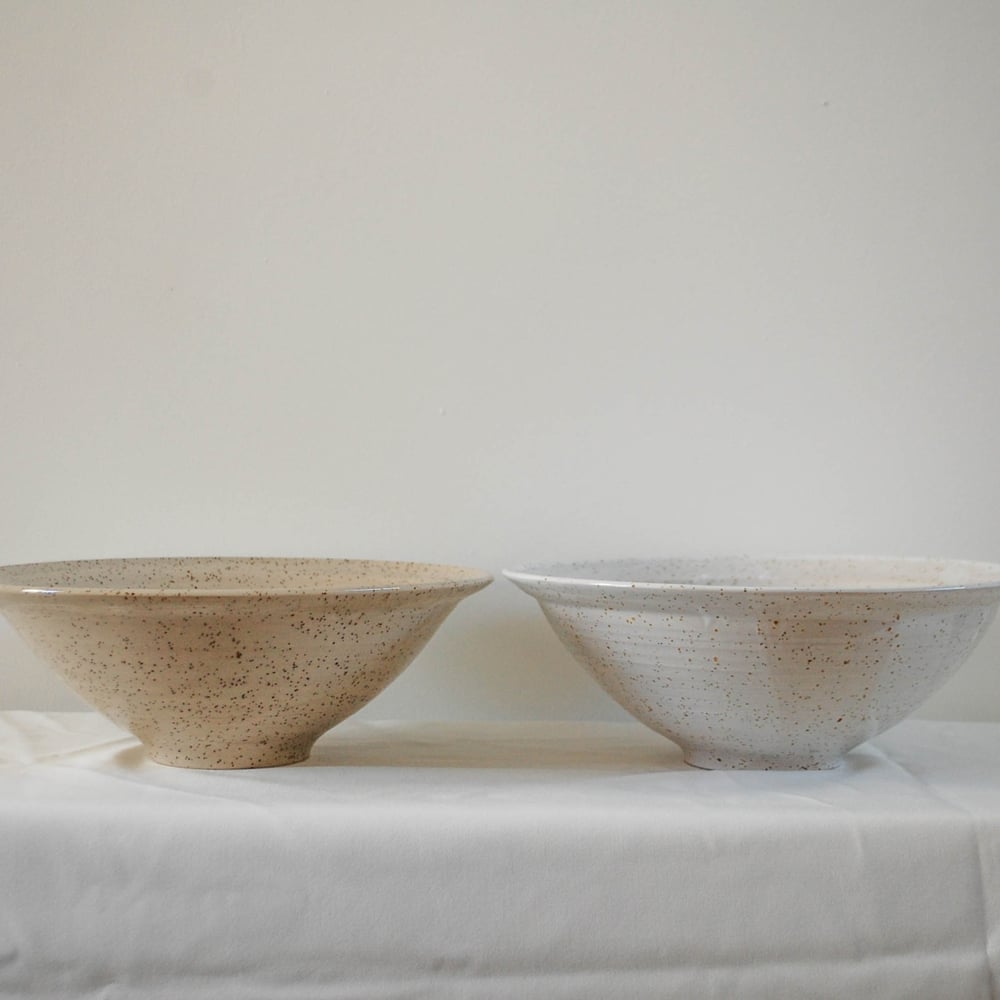 Image of Tulip Serving bowls