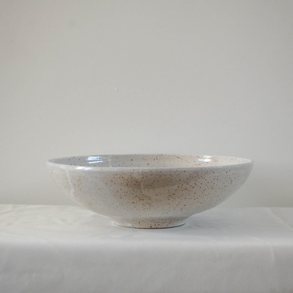 Image of Shallow Serving bowl - White speckle