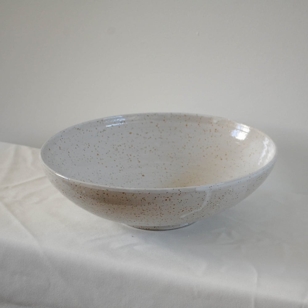 Image of Shallow Serving bowl - White speckle