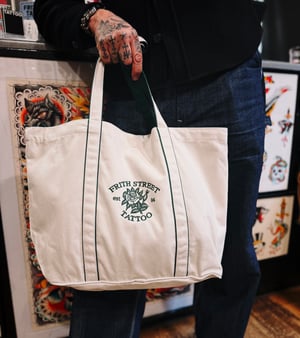 Image of Courtside Tote - Green and Natural