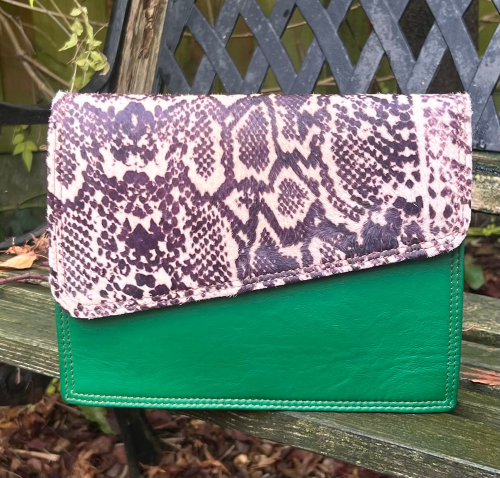 Image of Angled Flap #39C