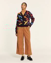 Image 3 of Rebeca abotonada pájaros  de Pepaloves