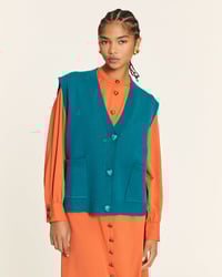 Image 2 of Chaleco de punto con botones de corazón verde  de Pepaloves