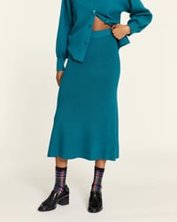 Image 2 of Falda de punto verde Pepaloves