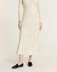 Image 2 of Falda de vuelo miccrorayas,  de Pepaloves