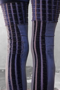 Image 7 of TSURARA LEGGINGS | VELVET & STRIPPED VELVET VERSION