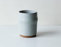 Image 2 of 9 oz cup in Frost