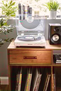 Image 10 of Crosley - T400