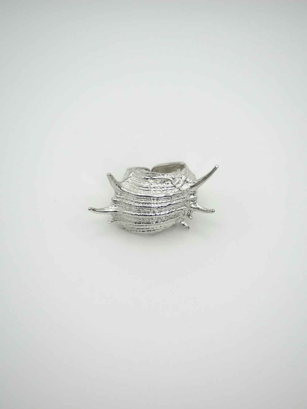 SPINY SHELL RING