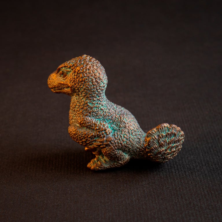 Velociraptor resin figure Image 4