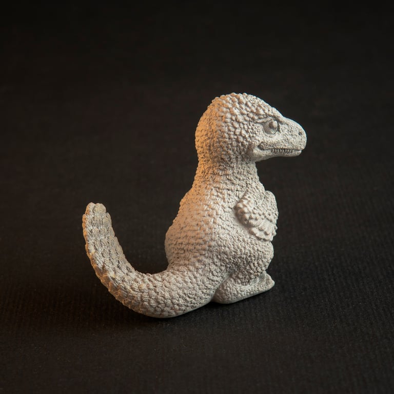 Velociraptor resin figure Image 3