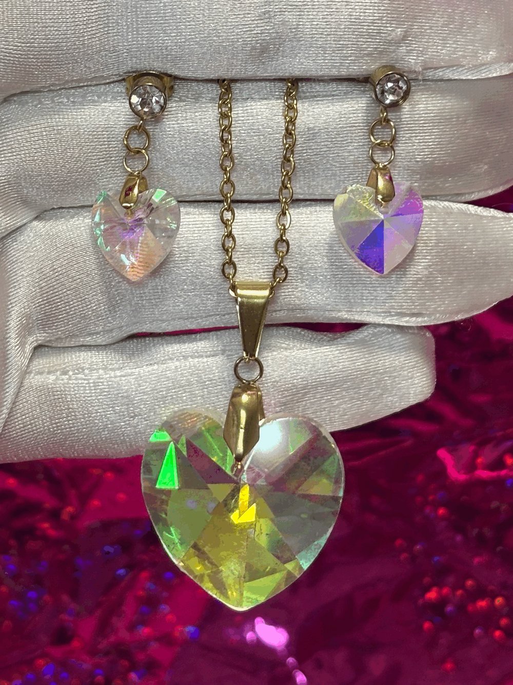 Image of Iridescent Heart / Corazón Iridiscente