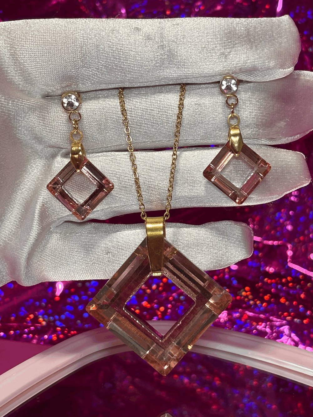 Image of Rose Gold / Oro Rosa