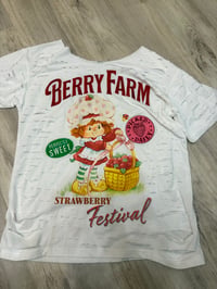 Medium shortcake farm off shoulder lace destroyed 