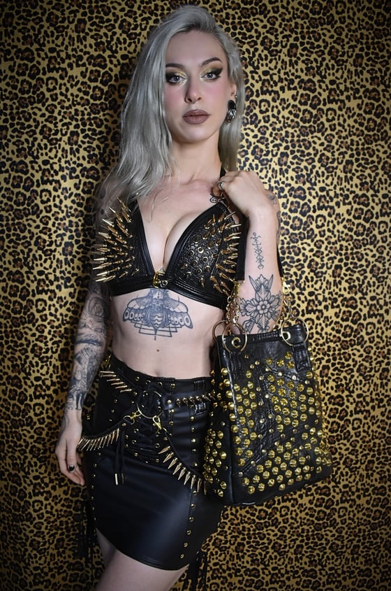 Image of GOLD LEATHER BUCKET BAG