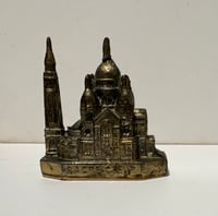 Image 1 of Paris’ Prominent Sacré-Coeur Basilica - Die-cast