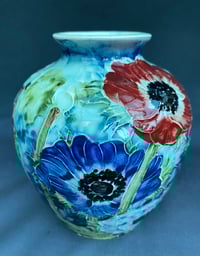 Image 2 of “Anemones” vase -2