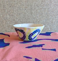 Image 2 of BRADERIE : coupelles en céramique "bleues et jaunes"