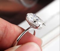 Image 4 of Shantelle Oval Moissanite Ring (plain band)