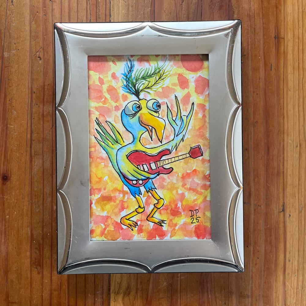 Image of 335 Bird Strummer