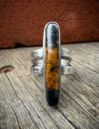 Image 2 of WL&A Handmade Ingot Old Style Split Band Black Jack Ribbon Turquoise Ring - Size 8.25