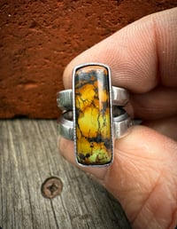 Image 3 of WL&A Handmade Ingot Old Style Split Band Black Jack Blue Ribbon Turquoise Ring - Size 6.5