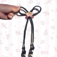 Image 1 of Moño clip