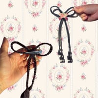 Image 2 of Moño clip