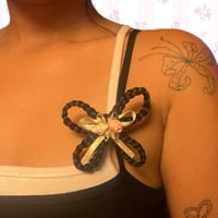 Image 1 of Mariposa Clip