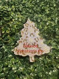 Image 1 of Wild Winter Christmas Tree