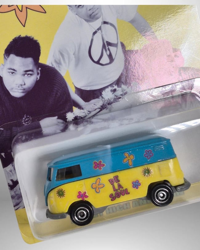 DELA KUSTOM KOMBI VAN (2 left)