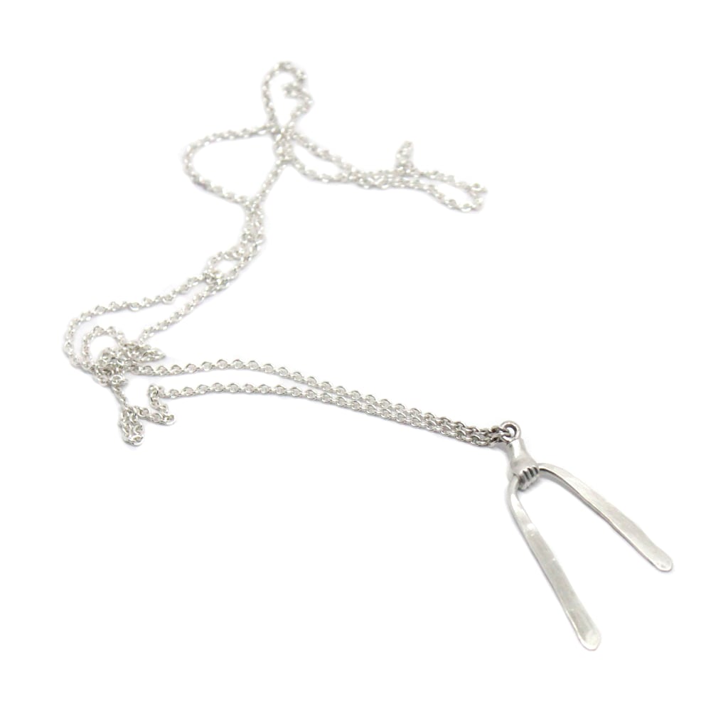 Image of LITTLE HAND NECKLACE