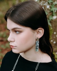 Image 4 of ORECCHINI PENDENTI FORESTA