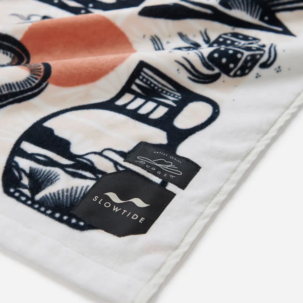 MUDGETT BEACH TOWEL