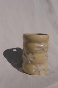Image 12 of The SoulShine Co. Wavy Straw Cup - Melted Butter