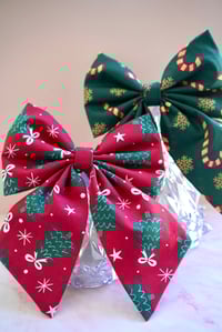 Image 1 of Christmas Tree - Dog Sailor Bow